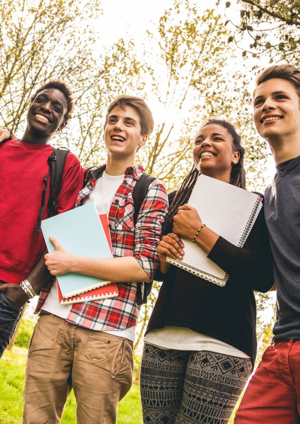 Estudantes de intercâmbio aprendendo espanhol