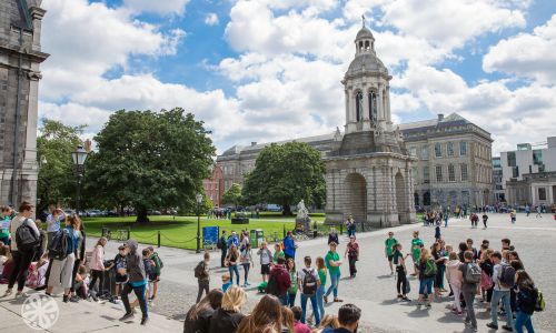 Acampamentos de Verão Irlanda - Acampamento de Verão para Adolescentes em Dublin - Campus Trinity