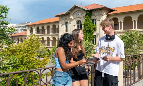  Campamento de Verano Francés para Adolescentes en Cannes